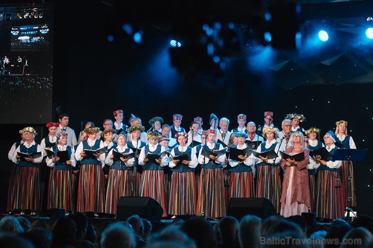 Vērienīgā dižkoncertā Jūrmalā nosvinēta Rozenštrauha jubileja 230872