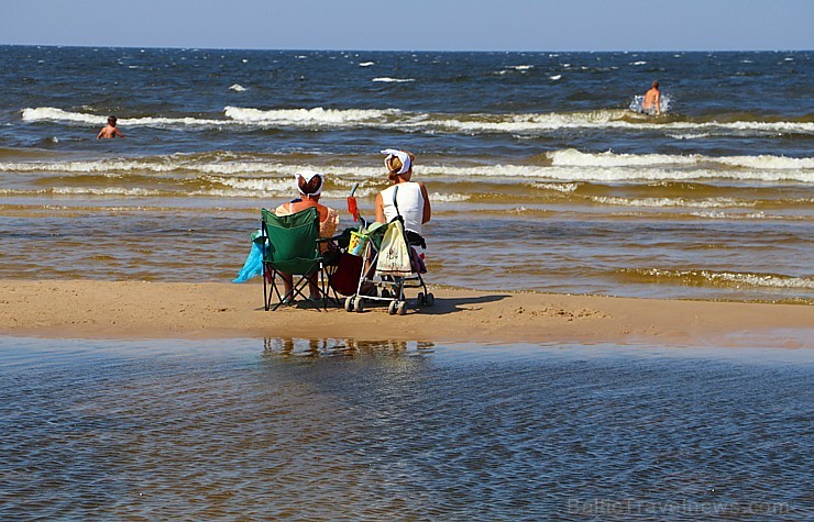 Travelnews.lv izbauda jūru un populāro pludmales restorānu «Legend Beach» 230890