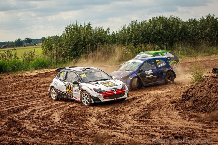 Aizraujoši aizvada Latvijas rallijkrosa piekto posmu 230975