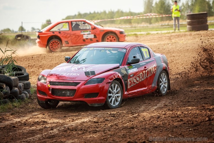 Aizraujoši aizvada Latvijas rallijkrosa piekto posmu 230977