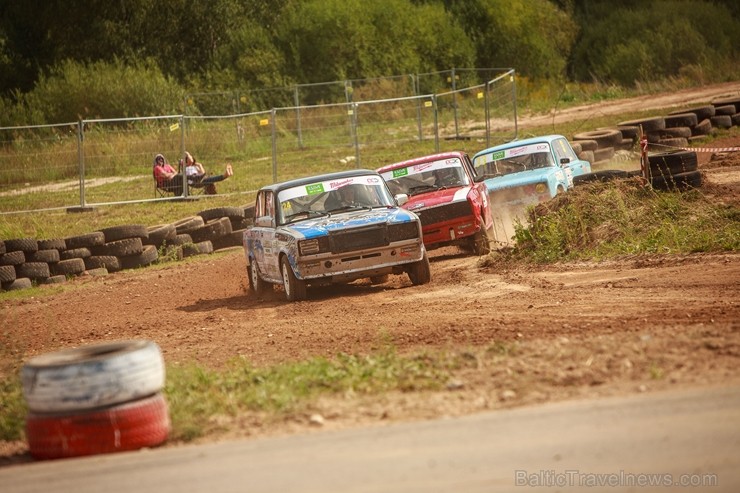 Aizraujoši aizvada Latvijas rallijkrosa piekto posmu 230979