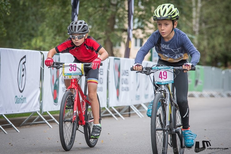 Olainē krāšņi norisinās jau ceturtie Latvijas Velo svētki 231028