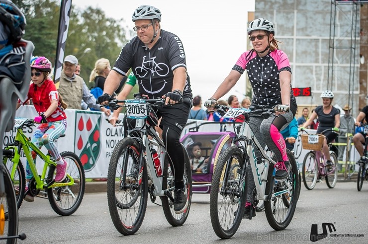 Olainē krāšņi norisinās jau ceturtie Latvijas Velo svētki 231046