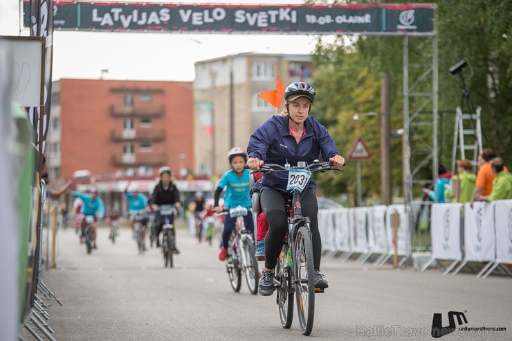 Olainē krāšņi norisinās jau ceturtie Latvijas Velo svētki 231050