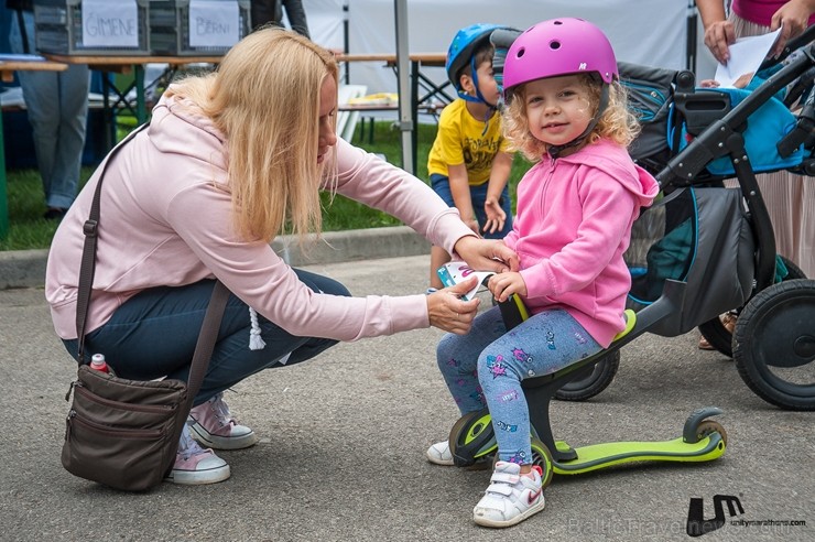 Olainē krāšņi norisinās jau ceturtie Latvijas Velo svētki 231056