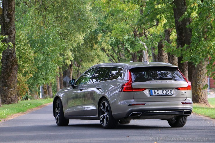 Travelnews.lv apceļo Sēliju ar jauno un jaudīgo «Volvo V60» un nakšņo «Kurshi Hotel & Spa» 231252