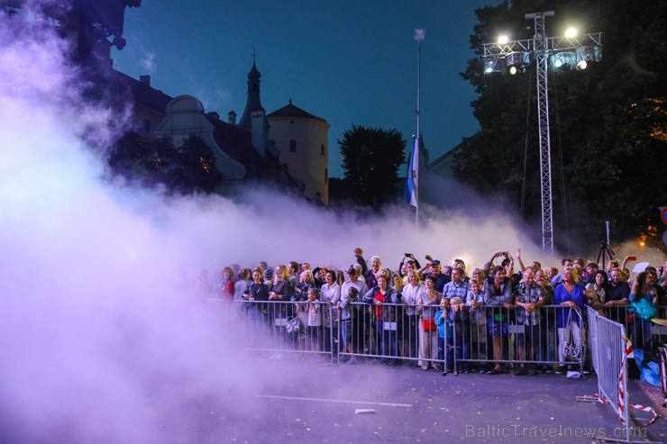 Grandiozi aizvadīta Latvijas simtgades  Rīgas svētku Krastmalas programma 231526
