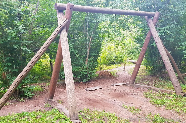 Skaiņaiskalns pie Mazsalacas piesaista daudzu ceļotāju interesi. Fotogaleriju atbalsta: izdevīgo cenu auto noma «Rental park» (bildēts ar Samsung Gala Skaiņaiskalns pie Mazsalacas piesaista daudzu ceļotāju interesi. Fotogaleriju atbalsta: izdevīgo cenu auto noma «Rental park» (bildēts ar Samsung Gala 232157