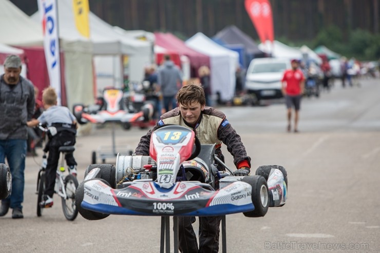 Par godalgām Rīgas posmā sacenšas vairāk nekā 200 kartingi 232188