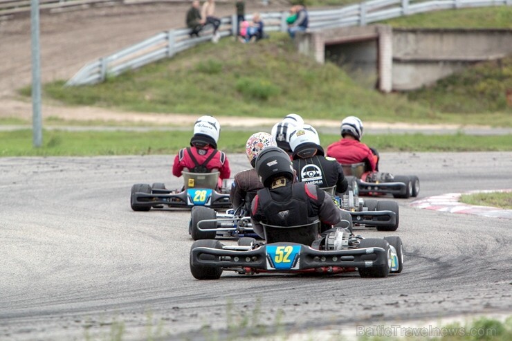Par godalgām Rīgas posmā sacenšas vairāk nekā 200 kartingi 232197