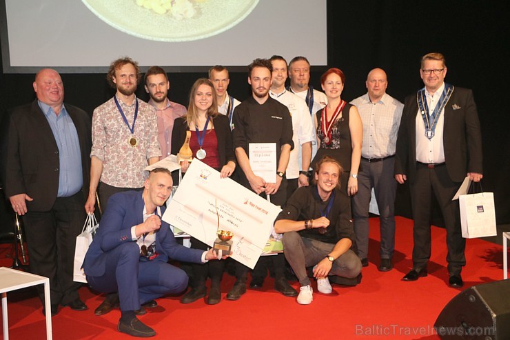 Latvijas 2018. gada pavārs ir Dinārs Zvidriņš un pavārzellis ir Anastasija Verbicka. Atbalsta: Riga Food 2018 Latvijas 2018. gada pavārs ir Dinārs Zvidriņš un pavārzellis ir Anastasija Verbicka. Atbalsta: Riga Food 2018 233024
