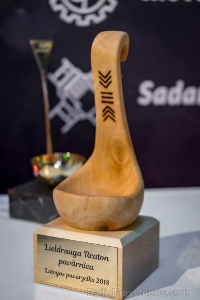Latvijas 2018. gada pavārs ir Dinārs Zvidriņš un pavārzellis ir Anastasija Verbicka. Atbalsta: Riga Food 2018. Foto: Saltnpepper.lv Latvijas 2018. gada pavārs ir Dinārs Zvidriņš un pavārzellis ir Anastasija Verbicka. Atbalsta: Riga Food 2018. Foto: Saltnpepper.lv 233055