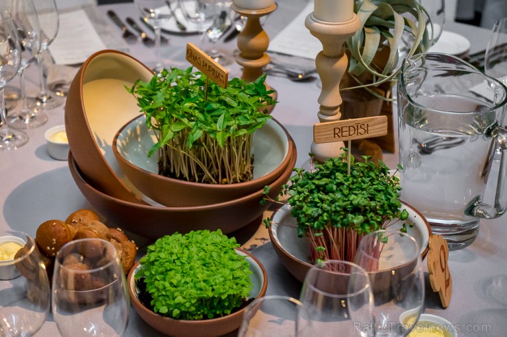 Latvijas 2018. gada pavārs ir Dinārs Zvidriņš un pavārzellis ir Anastasija Verbicka. Atbalsta: Riga Food 2018. Foto: Saltnpepper.lv Latvijas 2018. gada pavārs ir Dinārs Zvidriņš un pavārzellis ir Anastasija Verbicka. Atbalsta: Riga Food 2018. Foto: Saltnpepper.lv 233062