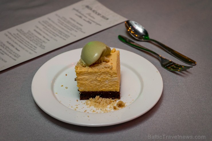Latvijas 2018. gada pavārs ir Dinārs Zvidriņš un pavārzellis ir Anastasija Verbicka. Atbalsta: Riga Food 2018. Foto: Saltnpepper.lv Latvijas 2018. gada pavārs ir Dinārs Zvidriņš un pavārzellis ir Anastasija Verbicka. Atbalsta: Riga Food 2018. Foto: Saltnpepper.lv 233067