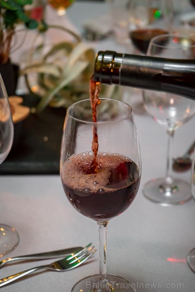 Latvijas 2018. gada pavārs ir Dinārs Zvidriņš un pavārzellis ir Anastasija Verbicka. Atbalsta: Riga Food 2018. Foto: Saltnpepper.lv Latvijas 2018. gada pavārs ir Dinārs Zvidriņš un pavārzellis ir Anastasija Verbicka. Atbalsta: Riga Food 2018. Foto: Saltnpepper.lv 233070