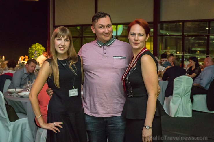Latvijas 2018. gada pavārs ir Dinārs Zvidriņš un pavārzellis ir Anastasija Verbicka. Atbalsta: Riga Food 2018. Foto: Saltnpepper.lv Latvijas 2018. gada pavārs ir Dinārs Zvidriņš un pavārzellis ir Anastasija Verbicka. Atbalsta: Riga Food 2018. Foto: Saltnpepper.lv 233072