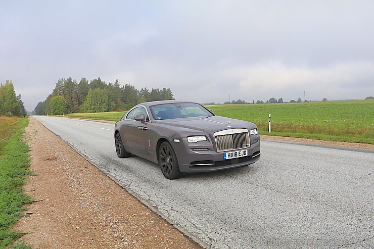 Travelnews.lv ar tūrisma uzņēmējiem un eleganto «Rolls Royce Wraith» apceļo baltu zemes 233262