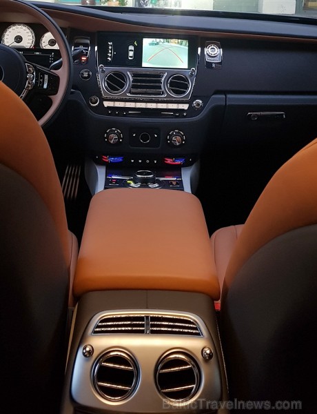 Travelnews.lv ar tūrisma uzņēmējiem un eleganto «Rolls Royce Wraith» apceļo baltu zemes 233291