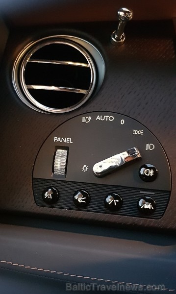 Travelnews.lv ar tūrisma uzņēmējiem un eleganto «Rolls Royce Wraith» apceļo baltu zemes 233295