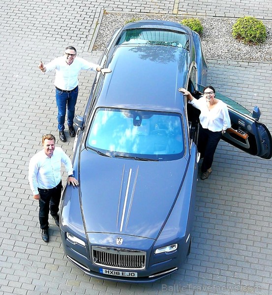 Travelnews.lv ar tūrisma uzņēmējiem un eleganto «Rolls Royce Wraith» apceļo baltu zemes 233300
