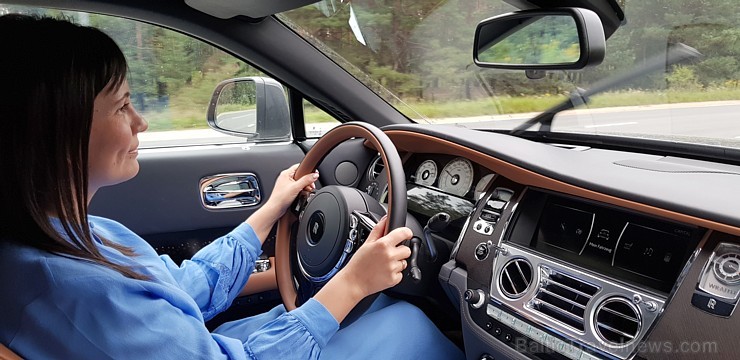 Travelnews.lv ar tūrisma uzņēmējiem un eleganto «Rolls Royce Wraith» apceļo baltu zemes 233308