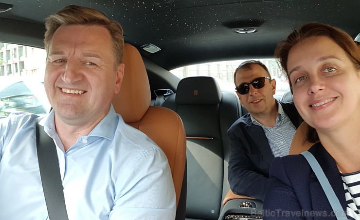 Travelnews.lv ar tūrisma uzņēmējiem un eleganto «Rolls Royce Wraith» apceļo baltu zemes 233326