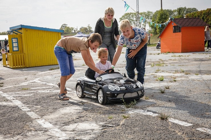 Bauskā noslēdzas Latvijas autokrosa čempionāts 233358
