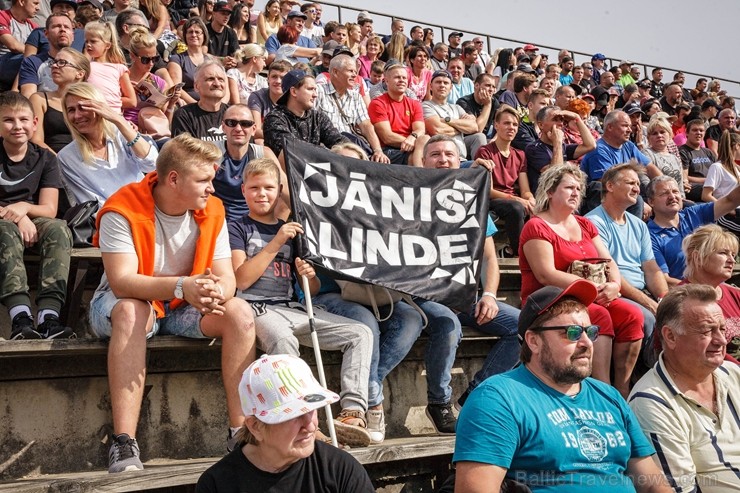 Bauskā noslēdzas Latvijas autokrosa čempionāts 233359