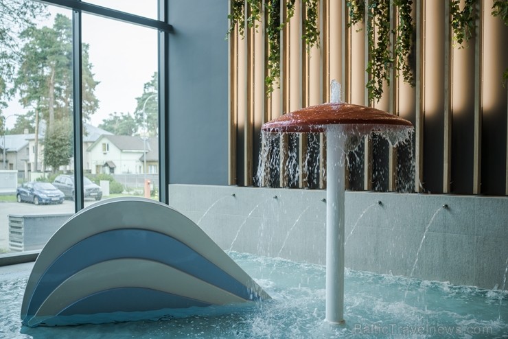 «Hotel Jūrmala Spa» pēc vērienīgas rekonstrukcijas vēris vaļā saunu un baseinu centru «Wellness Oasis». Foto: Mārcis Baltskars «Hotel Jūrmala Spa» pēc vērienīgas rekonstrukcijas vēris vaļā saunu un baseinu centru «Wellness Oasis». Foto: Mārcis Baltskars 233757
