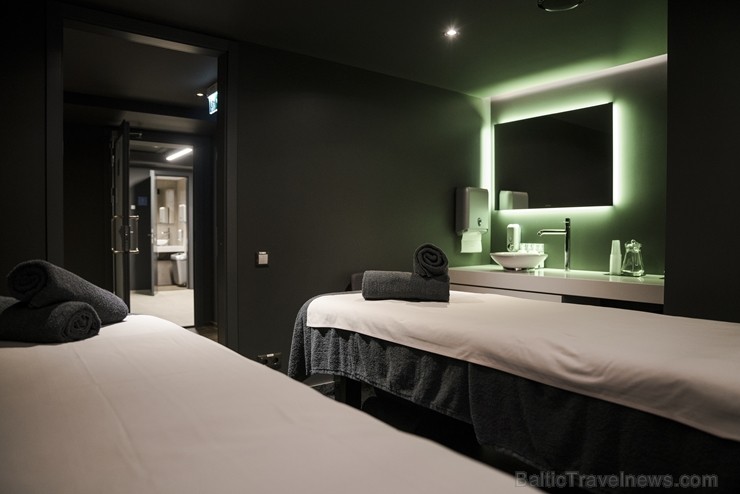 «Hotel Jūrmala Spa» pēc vērienīgas rekonstrukcijas vēris vaļā saunu un baseinu centru «Wellness Oasis». Foto: Mārcis Baltskars «Hotel Jūrmala Spa» pēc vērienīgas rekonstrukcijas vēris vaļā saunu un baseinu centru «Wellness Oasis». Foto: Mārcis Baltskars 233769