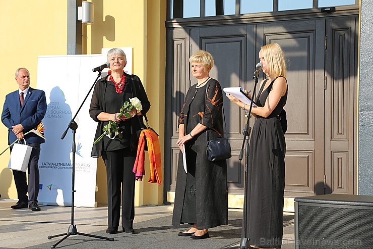 Daugavpils Marka Rotko mākslas centra Marka Rotko 115 gadu jubilejas svinības un jaunās izstāžu sezonas atklāšana Daugavpils Marka Rotko mākslas centra Marka Rotko 115 gadu jubilejas svinības un jaunās izstāžu sezonas atklāšana 233873