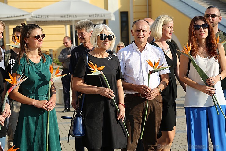 Daugavpils Marka Rotko mākslas centra Marka Rotko 115 gadu jubilejas svinības un jaunās izstāžu sezonas atklāšana Daugavpils Marka Rotko mākslas centra Marka Rotko 115 gadu jubilejas svinības un jaunās izstāžu sezonas atklāšana 233880