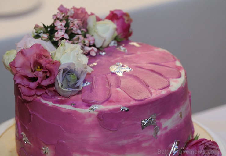 Rīgas konditori 30.09.2018 priecē pilsētas kārumniekus ar «Rīga Cake Festival 2018». Fotogaleriju atbalsta: Mamma Pasta Rīgas konditori 30.09.2018 priecē pilsētas kārumniekus ar «Rīga Cake Festival 2018». Fotogaleriju atbalsta: Mamma Pasta 233940