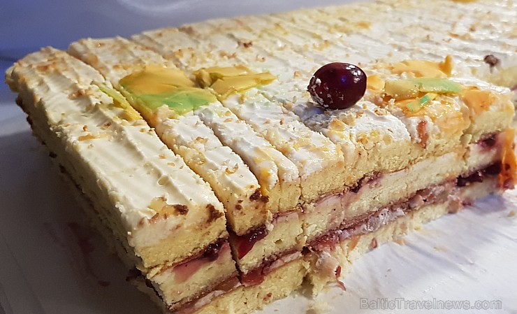 Rīgas konditori 30.09.2018 priecē pilsētas kārumniekus ar «Rīga Cake Festival 2018». Fotogaleriju atbalsta: Mamma Pasta Rīgas konditori 30.09.2018 priecē pilsētas kārumniekus ar «Rīga Cake Festival 2018». Fotogaleriju atbalsta: Mamma Pasta 233949