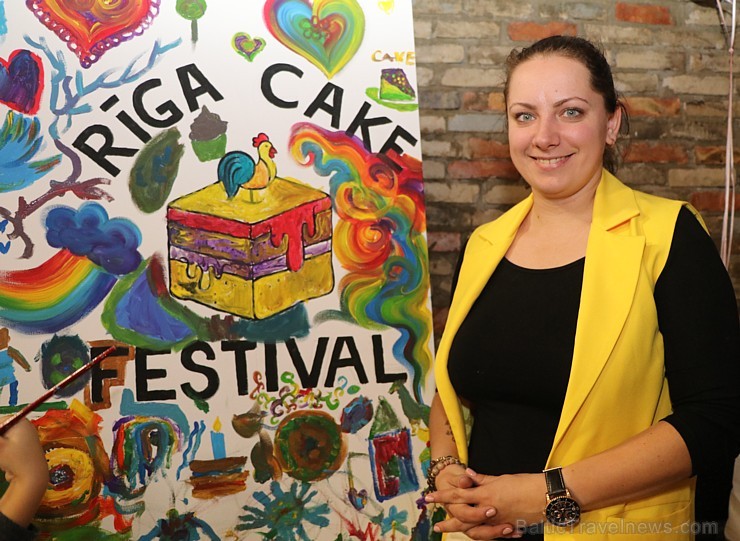 Rīgas konditori 30.09.2018 priecē pilsētas kārumniekus ar «Rīga Cake Festival 2018». Fotogaleriju atbalsta: Mamma Pasta Rīgas konditori 30.09.2018 priecē pilsētas kārumniekus ar «Rīga Cake Festival 2018». Fotogaleriju atbalsta: Mamma Pasta 233954