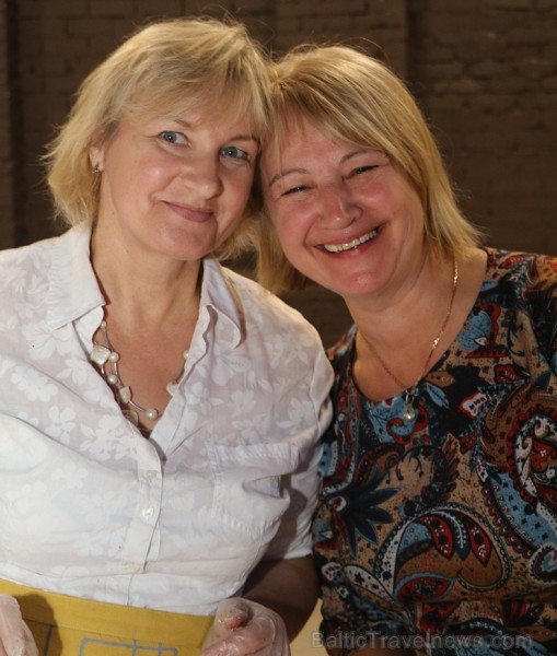 Rīgas konditori 30.09.2018 priecē pilsētas kārumniekus ar «Rīga Cake Festival 2018». Fotogaleriju atbalsta: Mamma Pasta Rīgas konditori 30.09.2018 priecē pilsētas kārumniekus ar «Rīga Cake Festival 2018». Fotogaleriju atbalsta: Mamma Pasta 233957