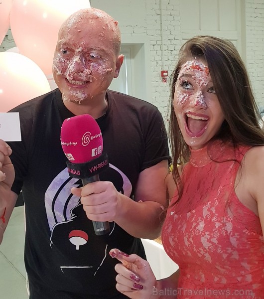 Rīgas konditori 30.09.2018 priecē pilsētas kārumniekus ar «Rīga Cake Festival 2018». Fotogaleriju atbalsta: Mamma Pasta Rīgas konditori 30.09.2018 priecē pilsētas kārumniekus ar «Rīga Cake Festival 2018». Fotogaleriju atbalsta: Mamma Pasta 233980