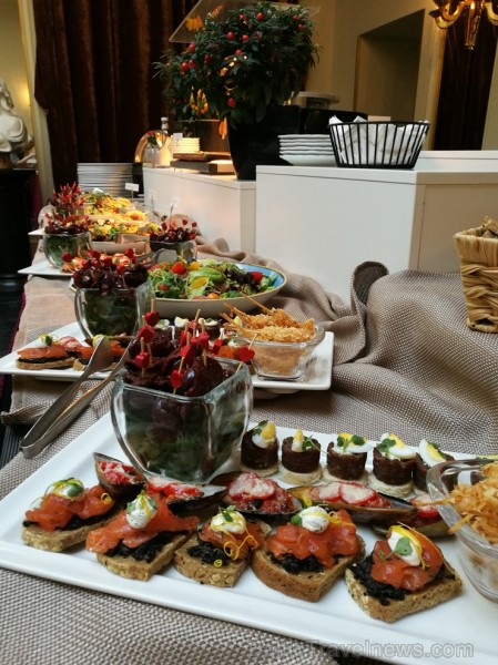 Tūroperators «Tez Tour Latvia» 5 zvaigžņu viesnīcā «Grand Palace Hotel» prezentē Kataloniju kā iekārojamu ceļojumu galamērķi visos gadalaikos Tūroperators «Tez Tour Latvia» 5 zvaigžņu viesnīcā «Grand Palace Hotel» prezentē Kataloniju kā iekārojamu ceļojumu galamērķi visos gadalaikos 234554