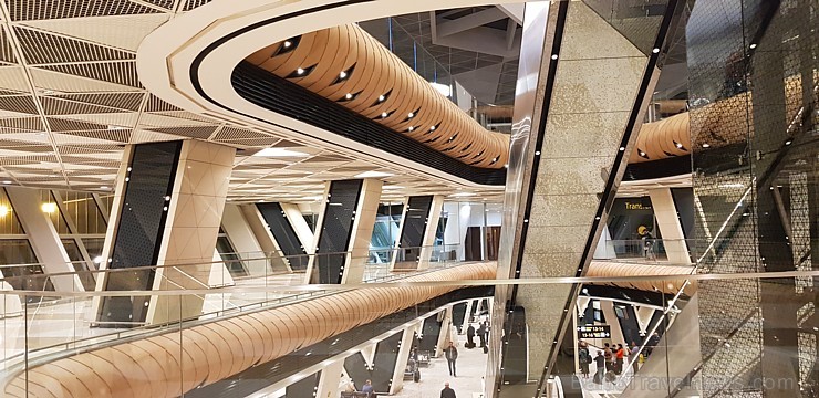 Travelnews.lv izbauda «airBaltic» lidojumu un apbrīno Heidara Alijeva starptautisko lidostu Baku. Sadarbībā ar Latvijas vēstniecību Azerbaidžānā un tū 234954