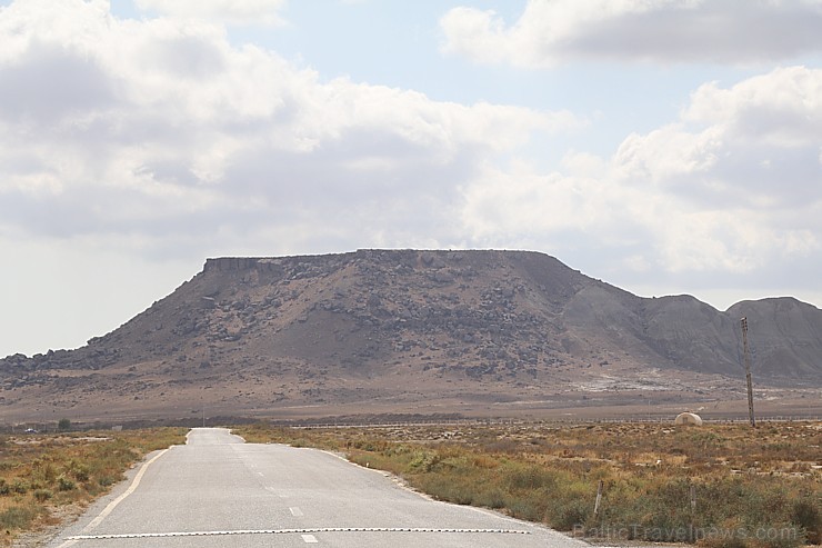 Travelnews.lv iepazīst Gobustanas valsts mākslas un vēstures rezervātu Azerbaidžānā. Sadarbībā ar Latvijas vēstniecību Azerbaidžānā un tūrisma firmu « Travelnews.lv iepazīst Gobustanas valsts mākslas un vēstures rezervātu Azerbaidžānā. Sadarbībā ar Latvijas vēstniecību Azerbaidžānā un tūrisma firmu « 235359