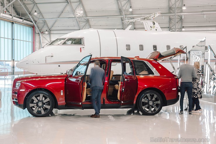 Rīgā 19.10.2018 tiek prezentēts pirmais «Rolls-Royce» zīmola apvidus vāģis «Rolls-Royce Cullinan» Rīgā 19.10.2018 tiek prezentēts pirmais «Rolls-Royce» zīmola apvidus vāģis «Rolls-Royce Cullinan» 235510
