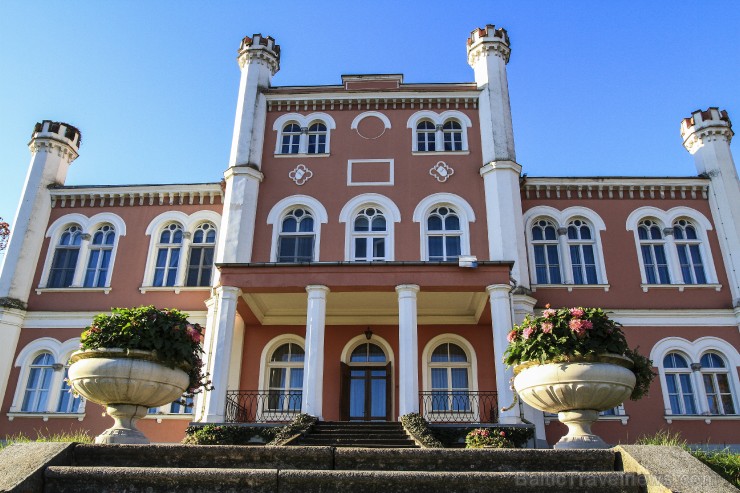 Bīriņu Pils parks ir brīnišķīga vieta zelta rudens baudīšanai 235566