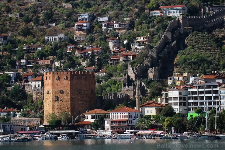 Travelnews.lv dodas izbraucienā ar izklaides kuģīti pa Alānijas piekrasti. Sadarbībā ar Turkish Airlines Travelnews.lv dodas izbraucienā ar izklaides kuģīti pa Alānijas piekrasti. Sadarbībā ar Turkish Airlines 235888