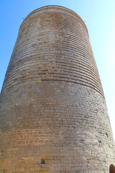 Jaunavas tornis vecpilsētā ir galvenais Baku simbols ar burvīgu pilsētas panorāmas skata laukumu. Sadarbībā ar Latvijas vēstniecību Azerbaidžānā un tū Jaunavas tornis vecpilsētā ir galvenais Baku simbols ar burvīgu pilsētas panorāmas skata laukumu. Sadarbībā ar Latvijas vēstniecību Azerbaidžānā un tū 236608