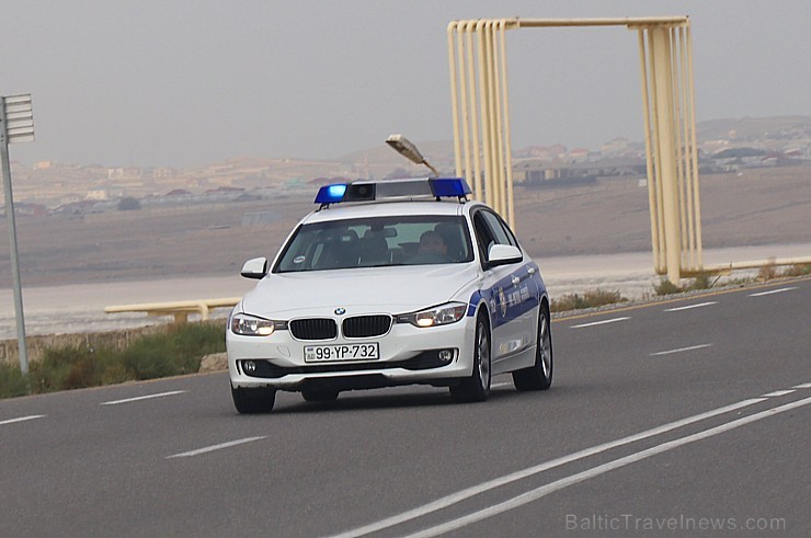 Travelnews.lv iepazīst degošu zemi, sāls ezeru un policiju Baku tuvumā. Sadarbībā ar Latvijas vēstniecību Azerbaidžānā un tūrisma firmu «RANTUR Travel Travelnews.lv iepazīst degošu zemi, sāls ezeru un policiju Baku tuvumā. Sadarbībā ar Latvijas vēstniecību Azerbaidžānā un tūrisma firmu «RANTUR Travel 236706