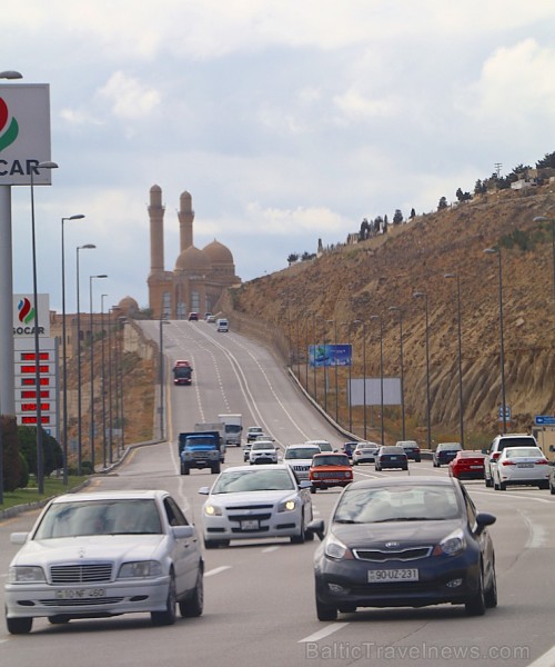 Travelnews.lv apceļo Baku rūpniecisko apkārtni. Sadarbībā ar Latvijas vēstniecību Azerbaidžānā un tūrisma firmu «RANTUR Travel Agency» Travelnews.lv apceļo Baku rūpniecisko apkārtni. Sadarbībā ar Latvijas vēstniecību Azerbaidžānā un tūrisma firmu «RANTUR Travel Agency» 236950