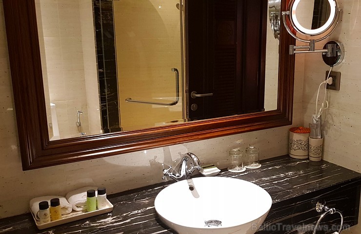 Travelnews.lv izbauda Hanojas viesnīcas «La Belle Vie Hotel» viesmīlību. Sadarbībā ar 365 brīvdienas un Turkish Airlines Travelnews.lv izbauda Hanojas viesnīcas «La Belle Vie Hotel» viesmīlību. Sadarbībā ar 365 brīvdienas un Turkish Airlines 236977