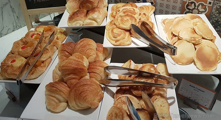 Travelnews.lv izbauda Hanojas viesnīcas «La Belle Vie Hotel» viesmīlību. Sadarbībā ar 365 brīvdienas un Turkish Airlines Travelnews.lv izbauda Hanojas viesnīcas «La Belle Vie Hotel» viesmīlību. Sadarbībā ar 365 brīvdienas un Turkish Airlines 237028