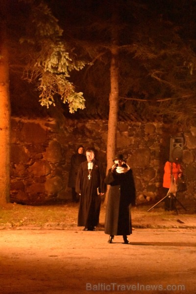 11. novembrī Jaunpils novada iedzīvotāji un viesi devās Lāčplēša dienas Gaismas gājienā no Jaunpils vidusskolas līdz Jaunpils pils laukumam, kur notik 11. novembrī Jaunpils novada iedzīvotāji un viesi devās Lāčplēša dienas Gaismas gājienā no Jaunpils vidusskolas līdz Jaunpils pils laukumam, kur notik 238075