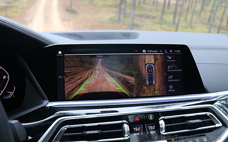Travelnews.lv izmēģina jauno «BMW X5» meža smilšu ceļos 238611